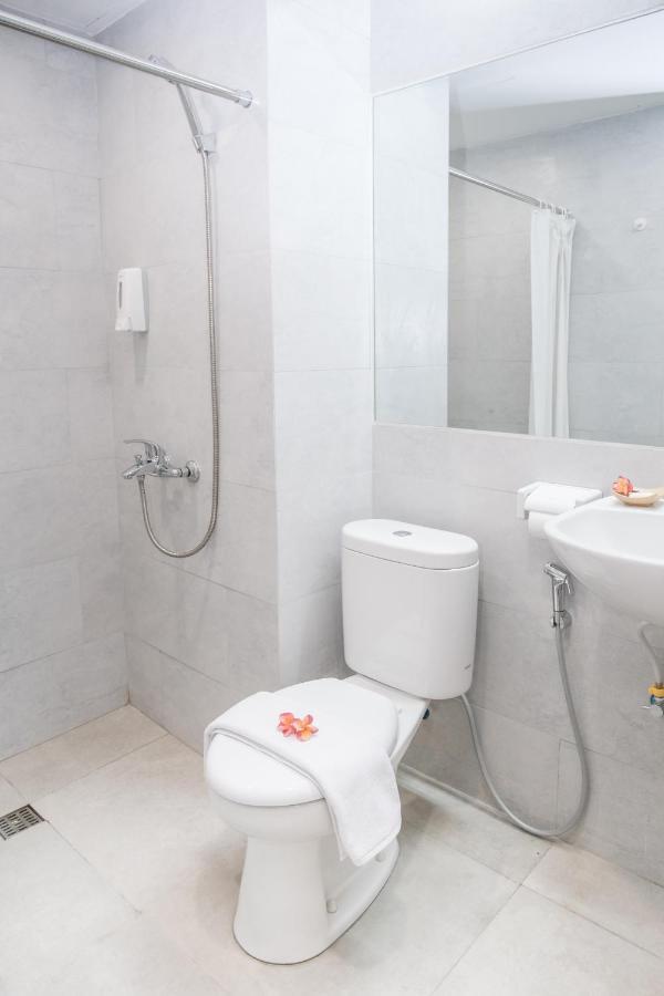 S101 Hotels Semarang Kültér fotó